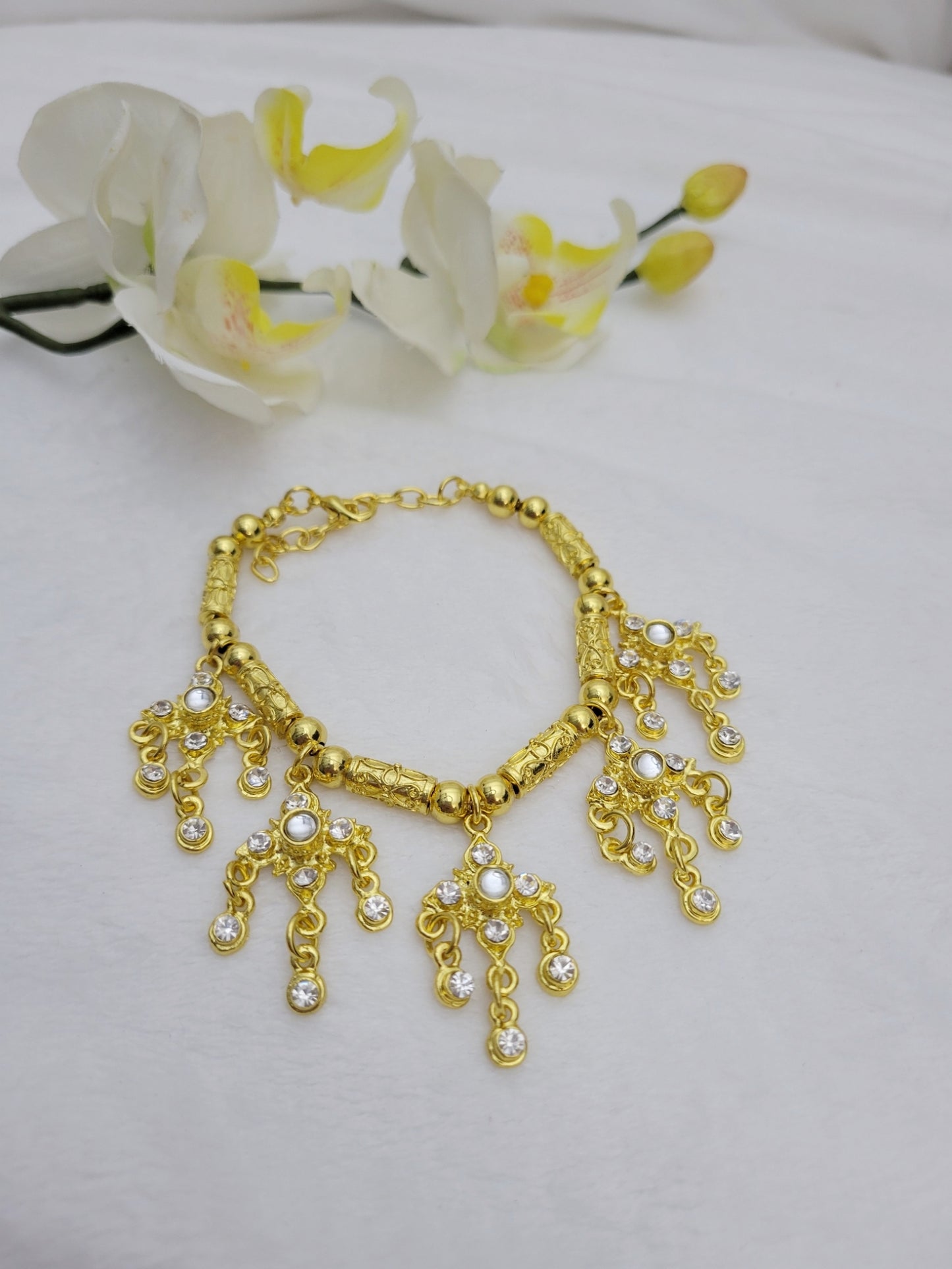 Gold Dangle bracelet