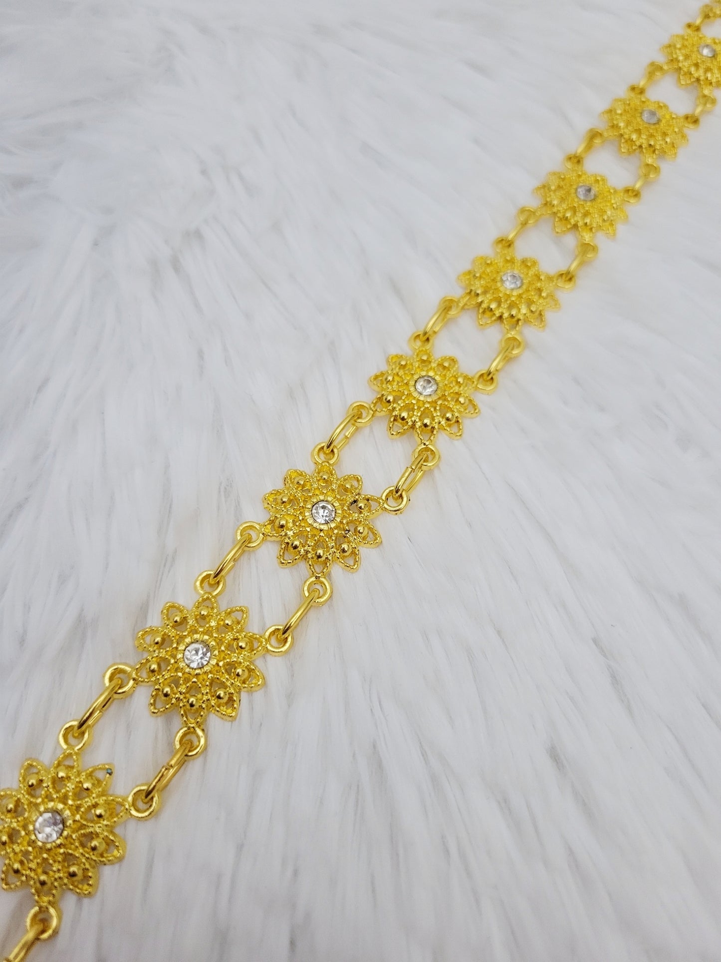 Thai Crossbody Chain 04