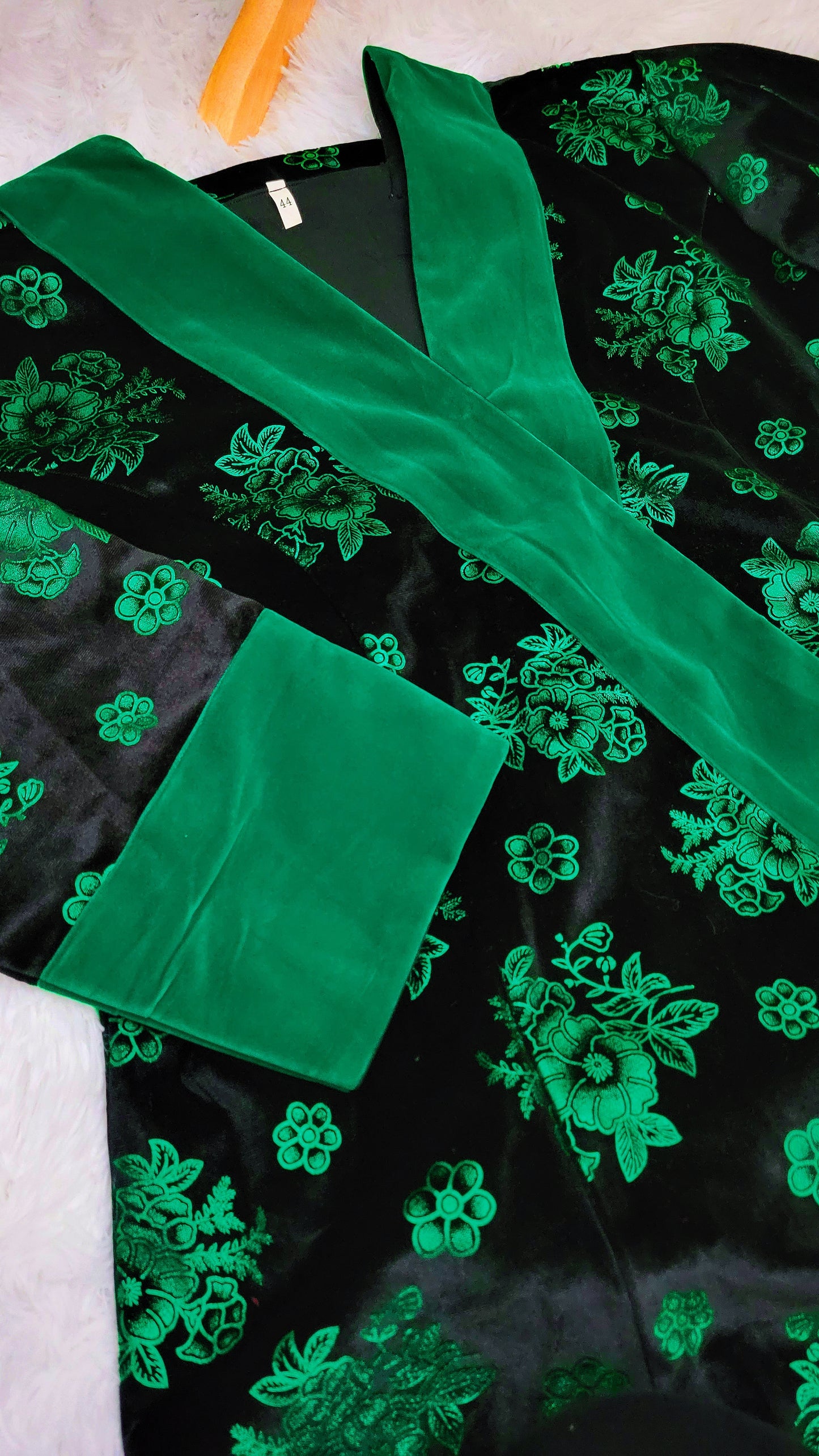 Hmong green floral set