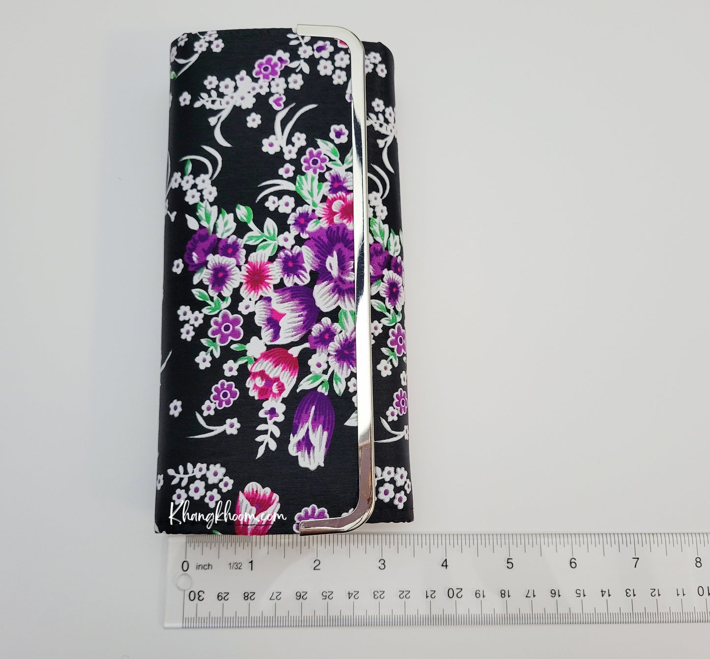 Hmong Li Loos Wallet