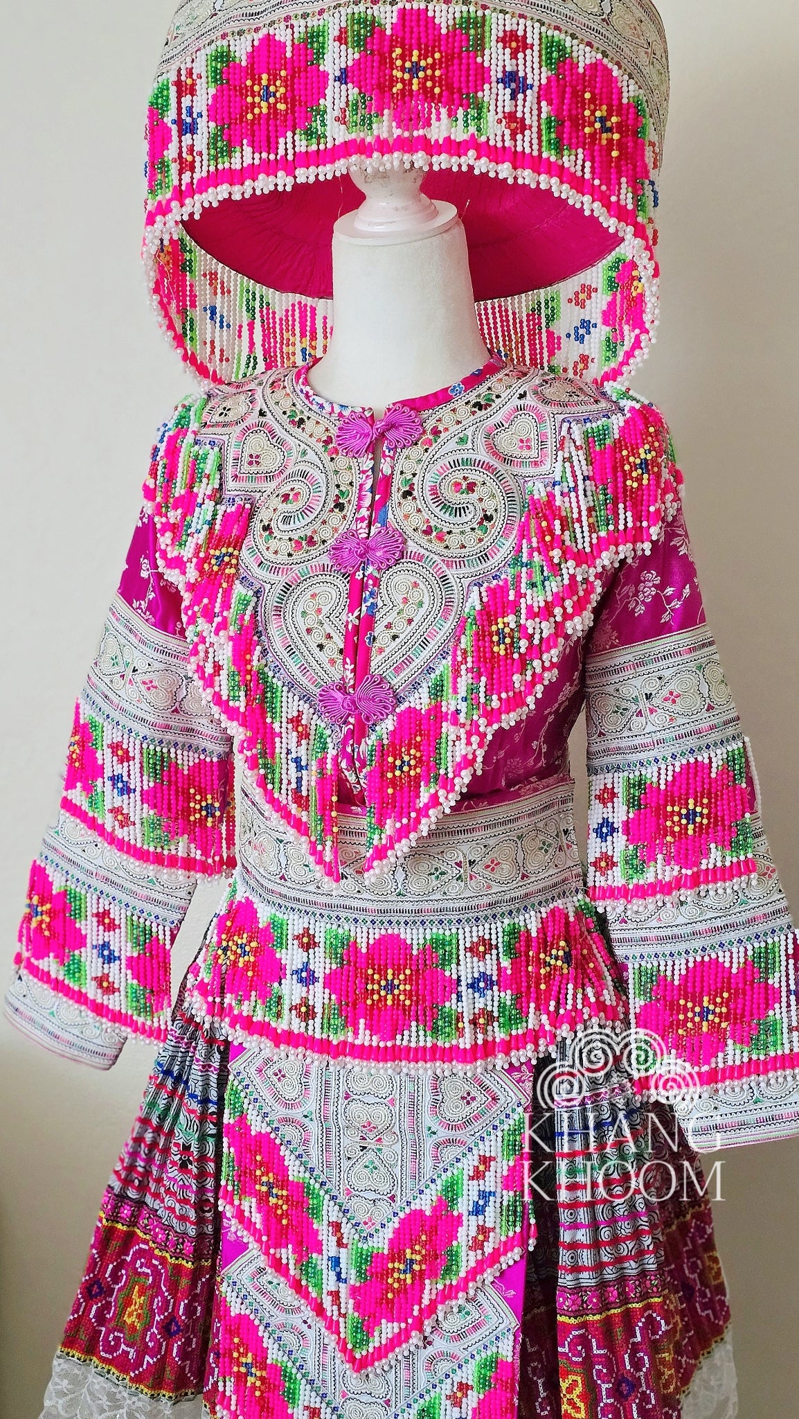 Hmong Chinese Fuchsia Pink