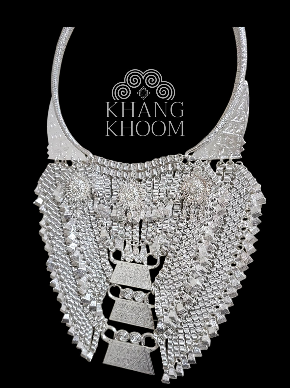 Hmong Women Xauv Ncais 02