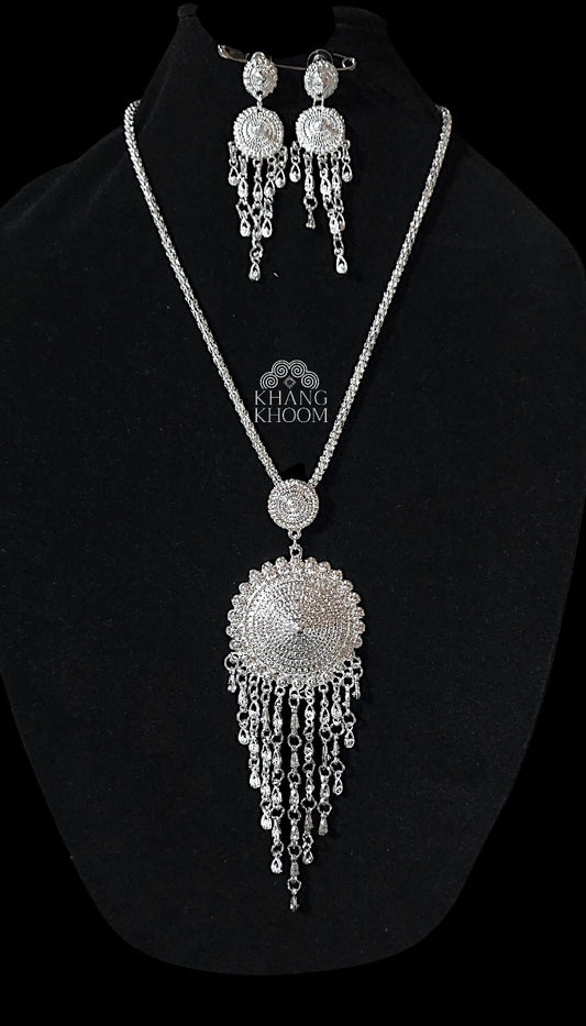 Silver Banana Blossom Necklace Set