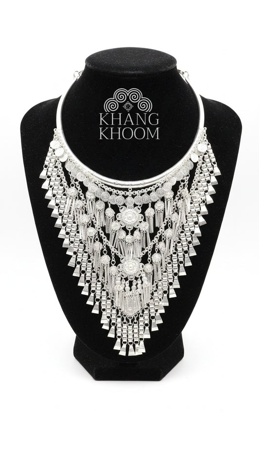 Hmong Women Xauv x15