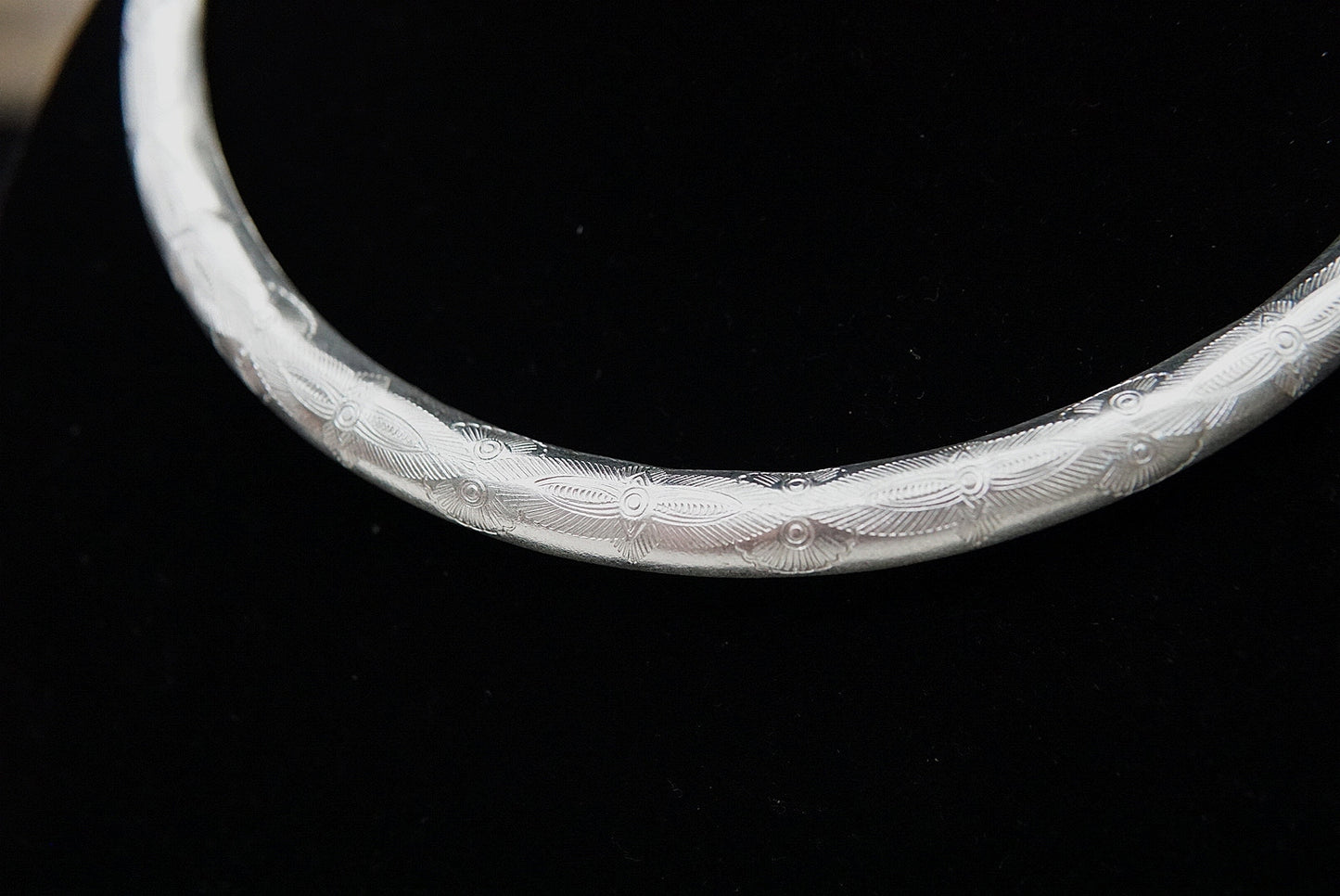 Hmong Round Xauv with Chains