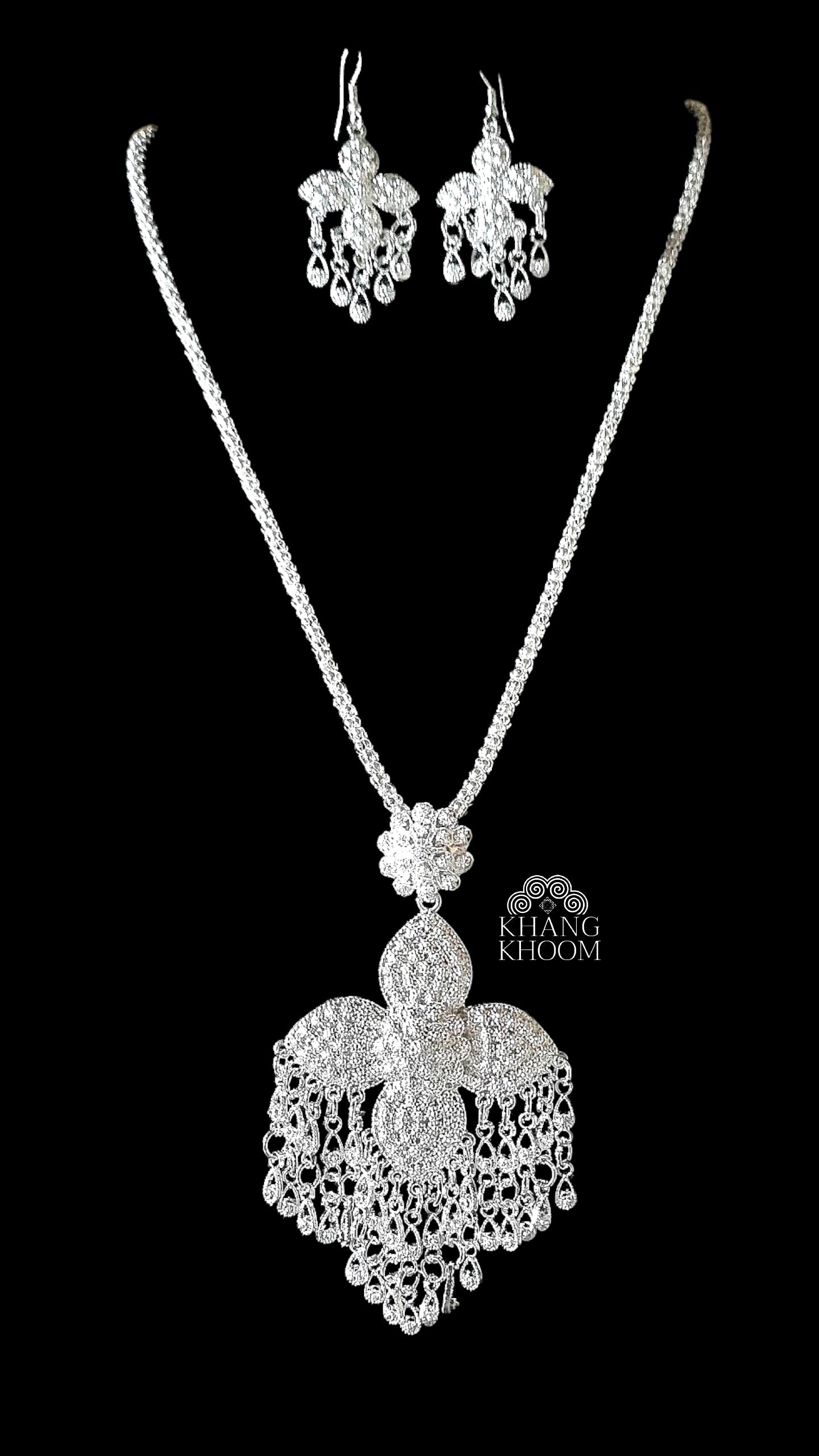 Lao Silver Floral Tassel Necklace Set