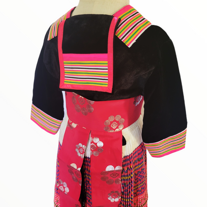 Hmong Girl Leeg Outfit – Black Velvet with Pink Trims