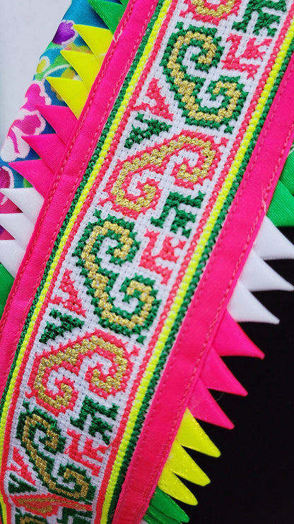 Hmong Qwj Embroidery Set