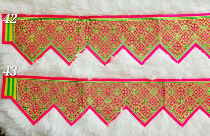 Hmong Moos Pheeb Hlab Nyiaj-Medium Triangle style