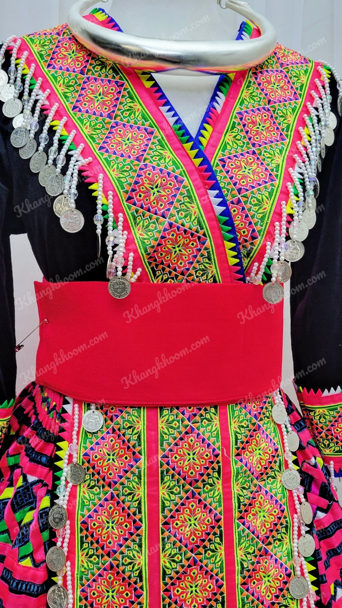 Hmong Women Outfit 03