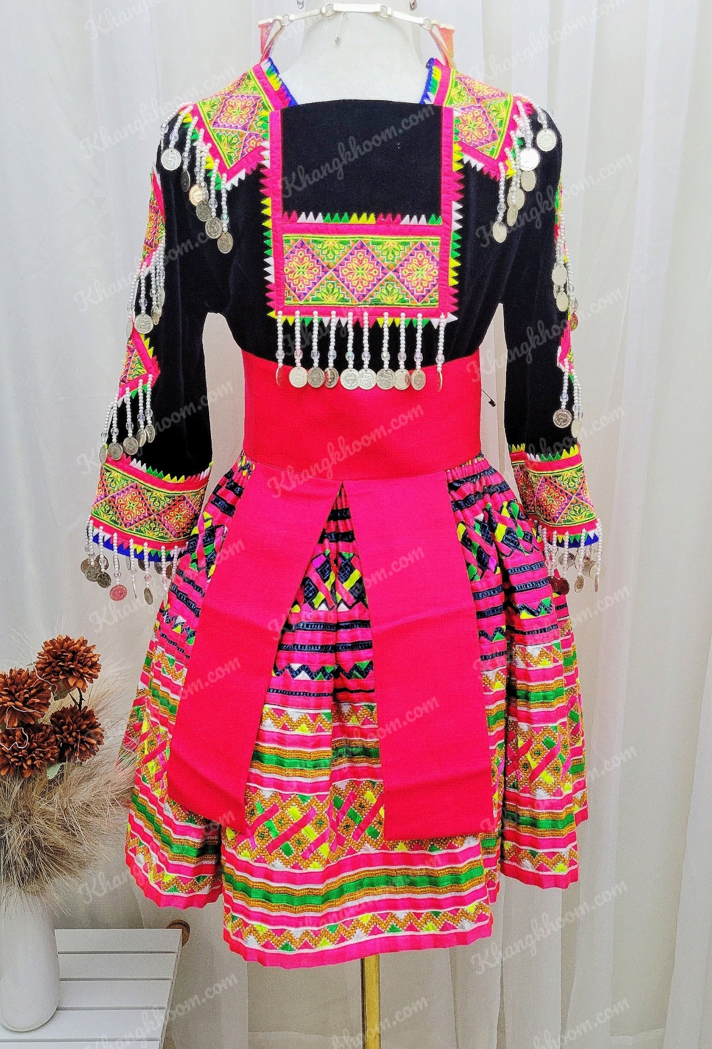 Hmong Women Outfit 03