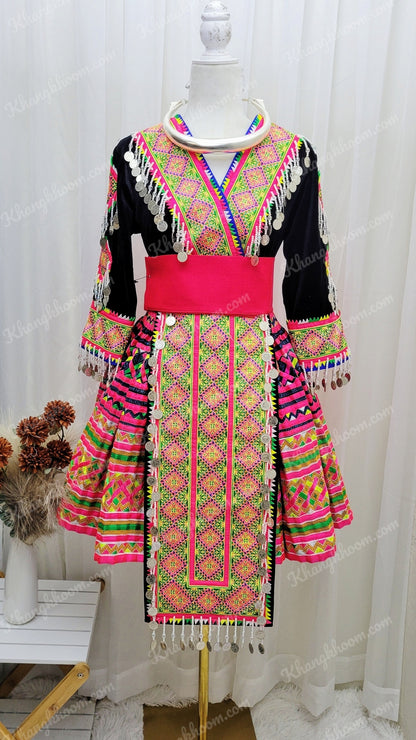 Hmong Women Outfit 03