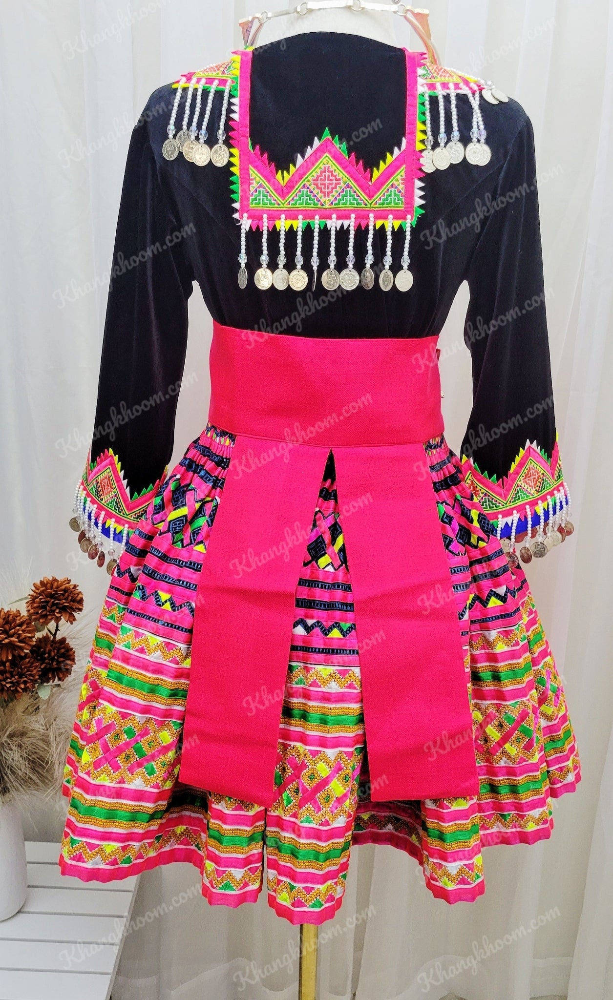 Hmong Women Outfit 04