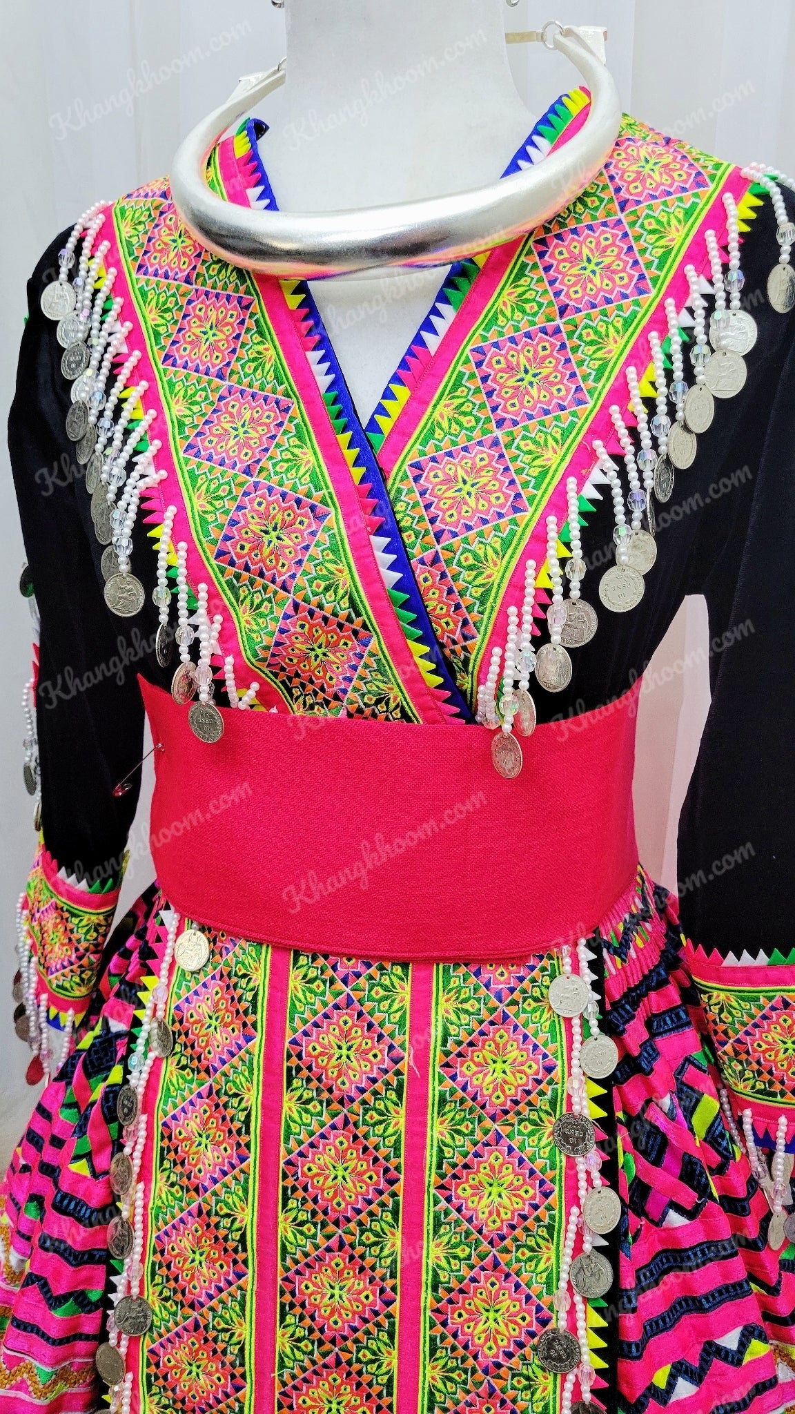 Hmong Women Outfit 03