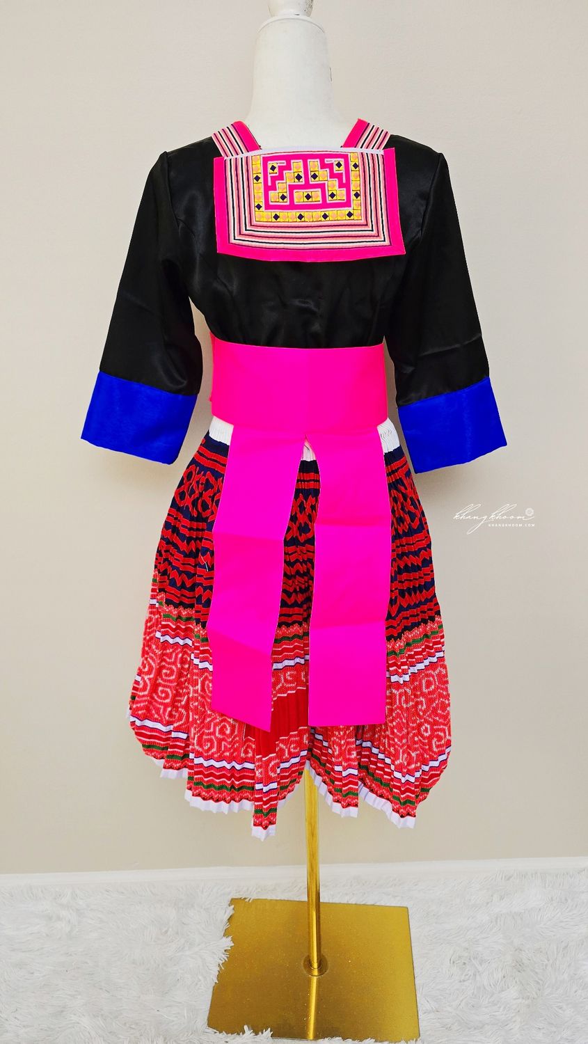 Hmong Moos Pheeb