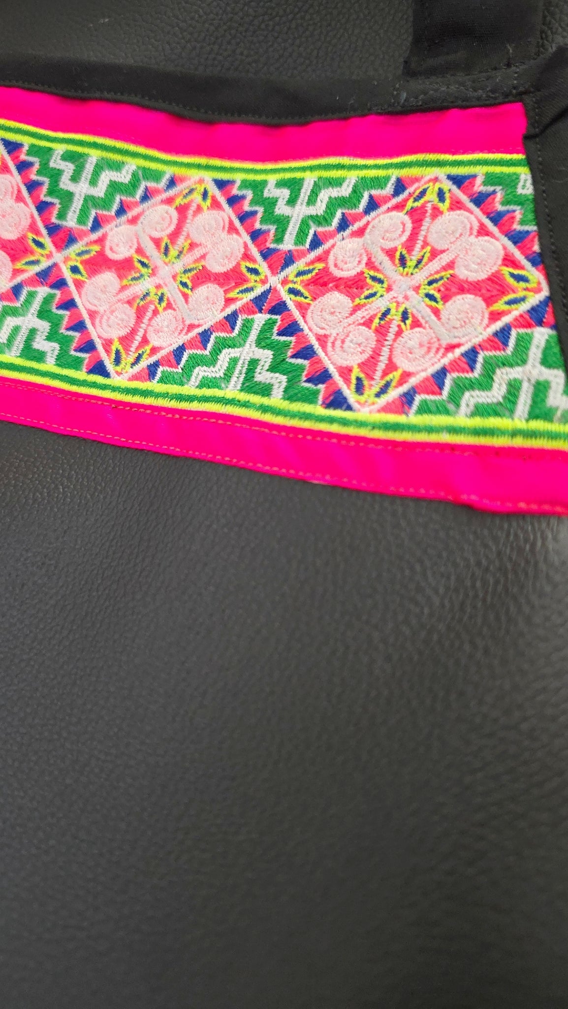 Hmong Apron Qwj Snake