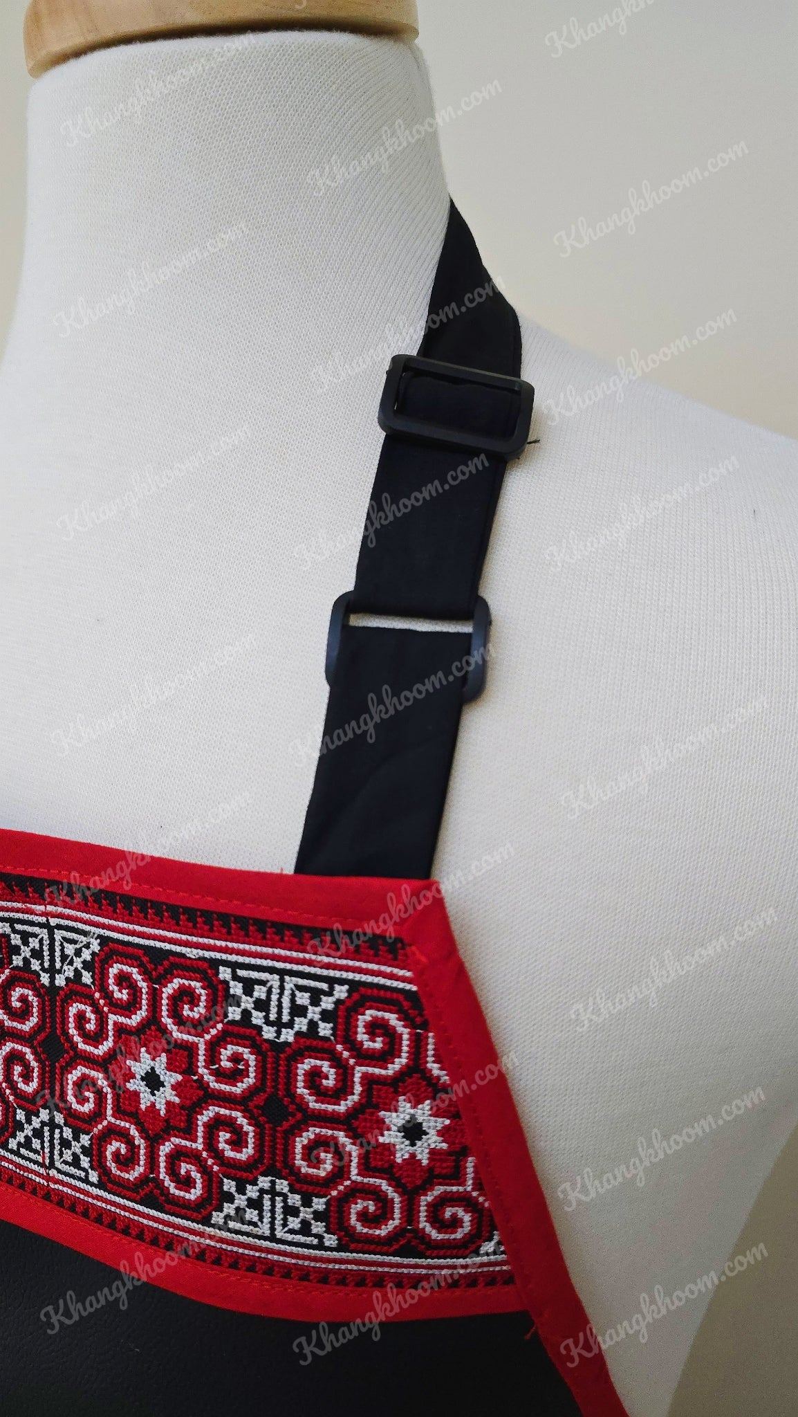 Hmong Apron- Red Qwj