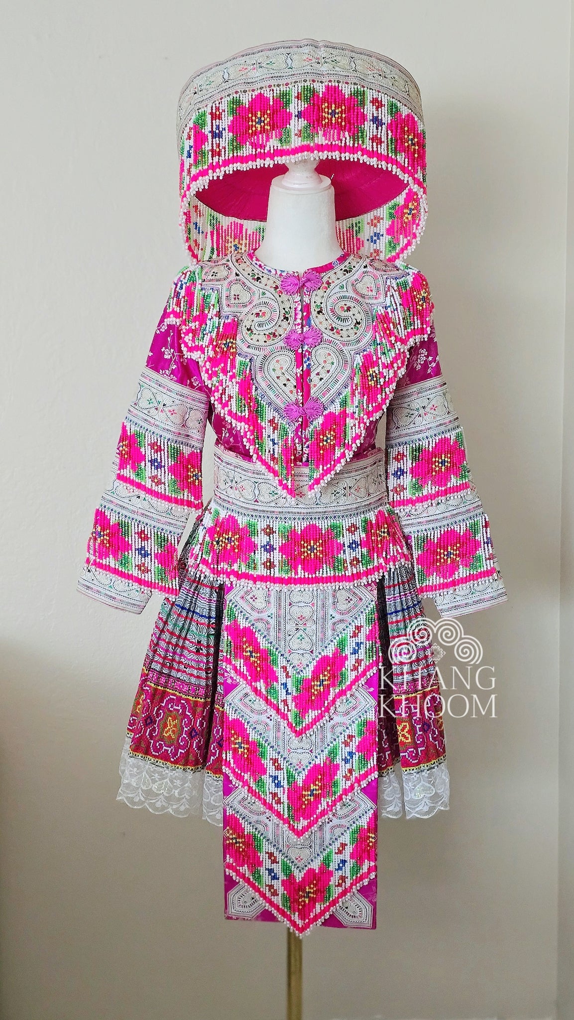 Hmong Chinese Fuchsia Pink
