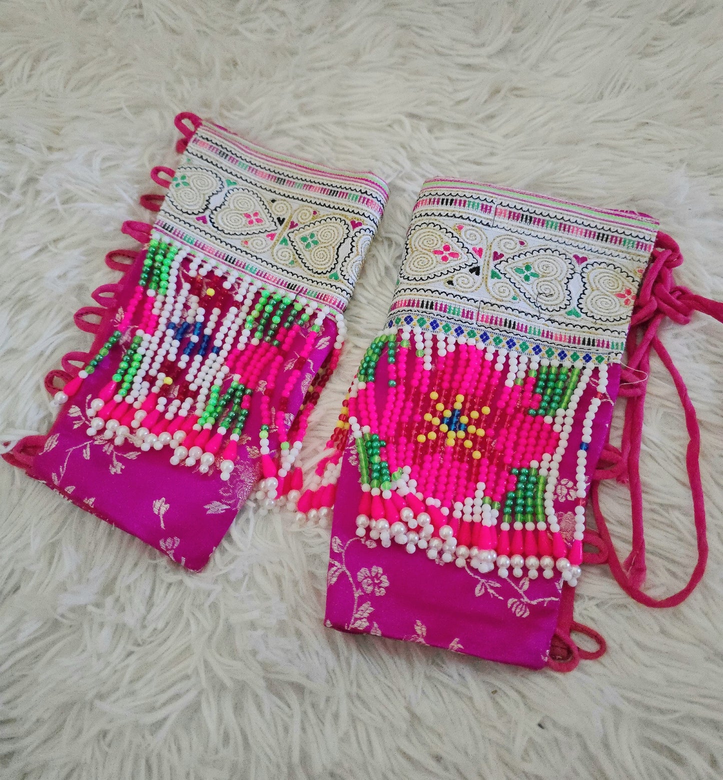 Hmong Chinese Fuchsia Pink