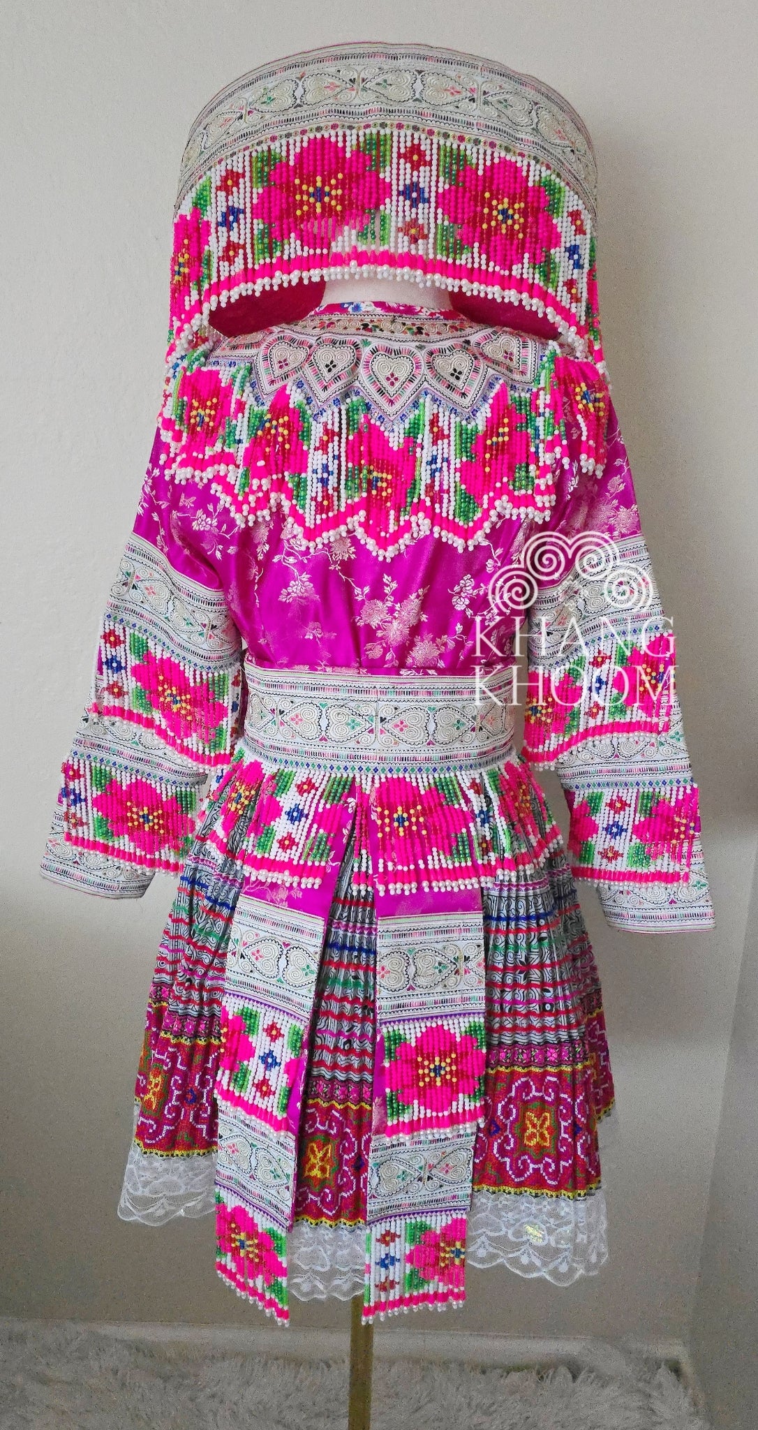Hmong Chinese Fuchsia Pink