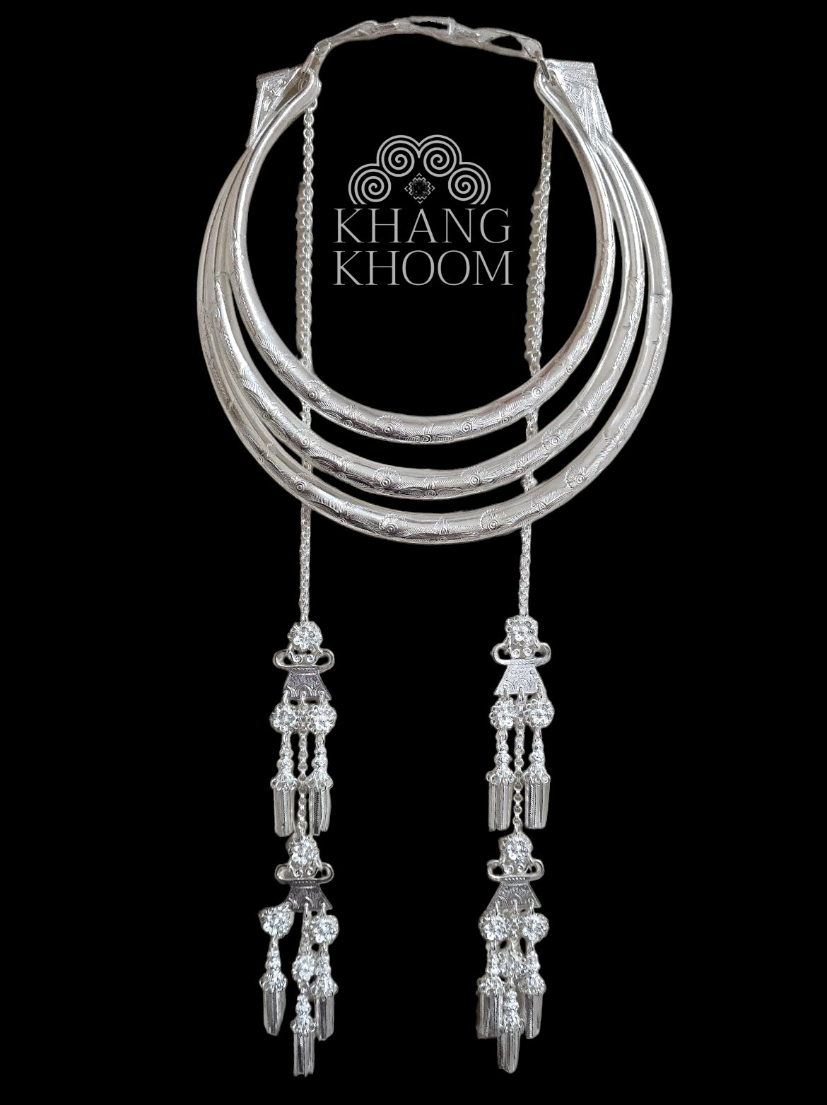 Hmong 3 layer ring xauv with chains