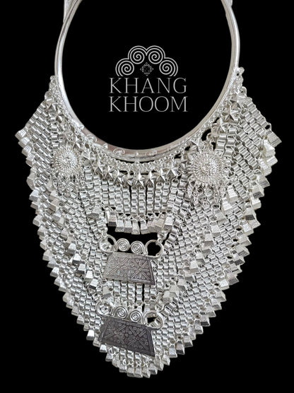 Hmong Women Xauv x16