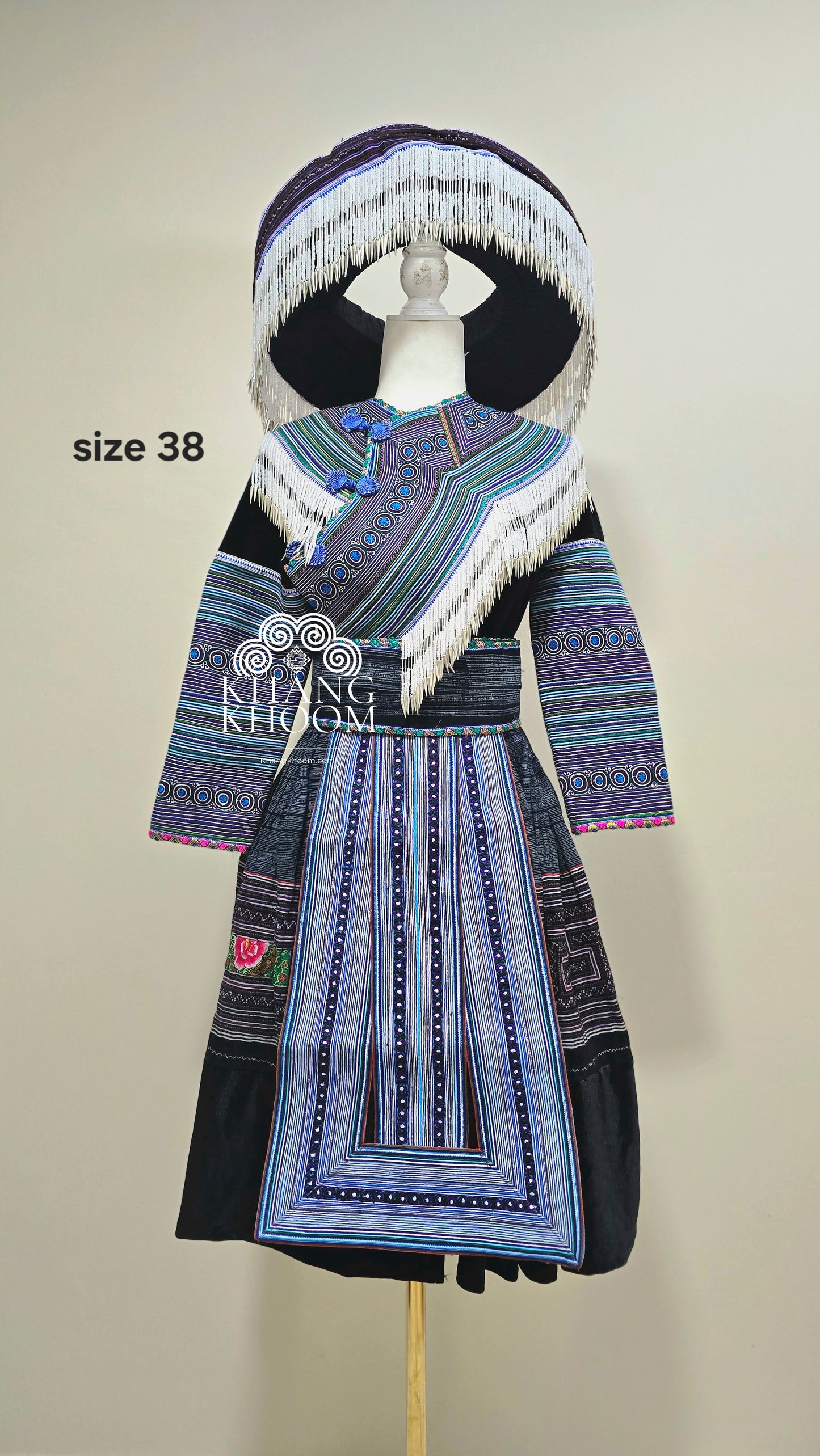 Hmong Vietnamese Blue Clothing Set 38