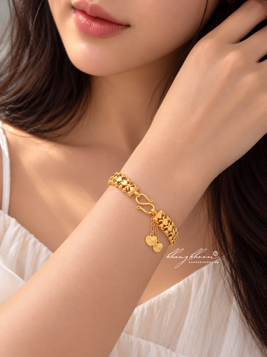 Gold-Tone Heart Link Bracelet