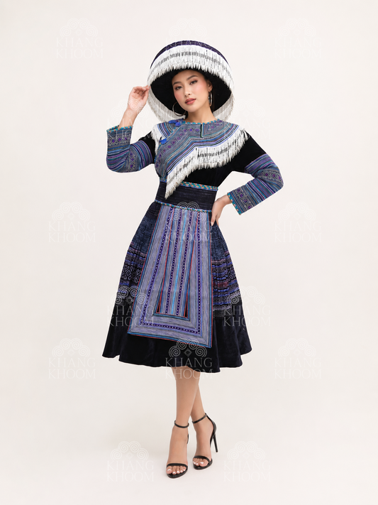 Hmong Vietnamese Blue Clothing Set 42