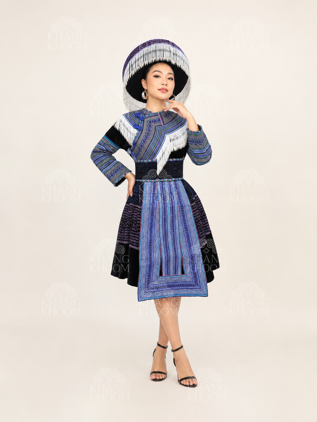 Hmong Vietnamese Blue Clothing Set 40