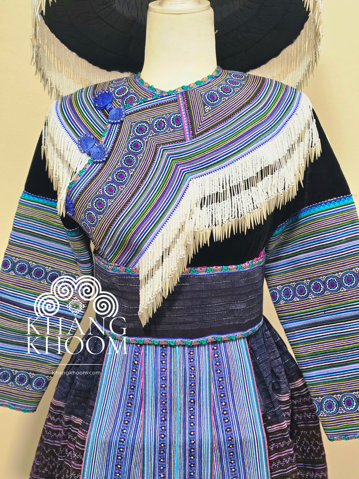 Hmong Vietnamese Blue Clothing Set 40