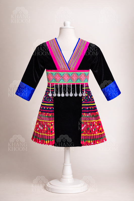 Girls One-Piece Hmong Leeg Set