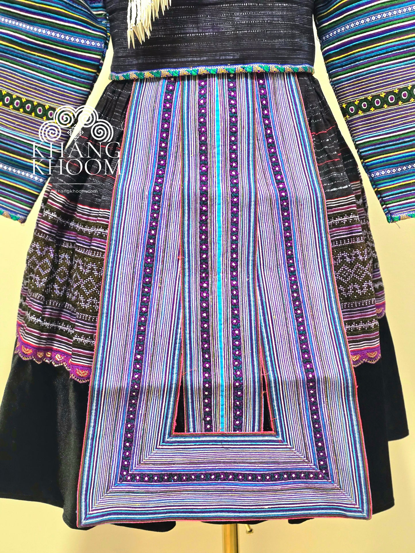Hmong Vietnamese Blue Clothing Set 46