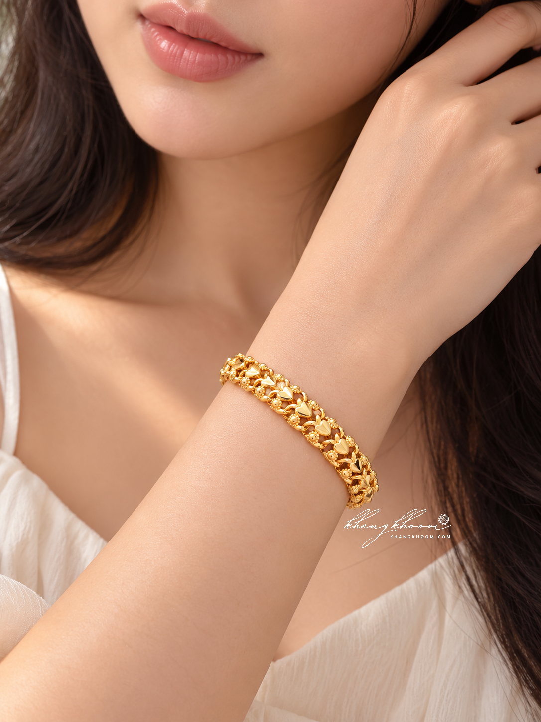 Gold-Tone Heart Link Bracelet