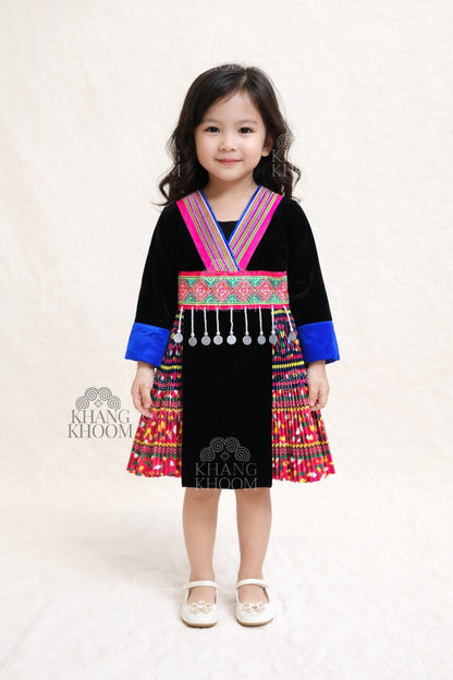 Girls One-Piece Hmong Leeg Set